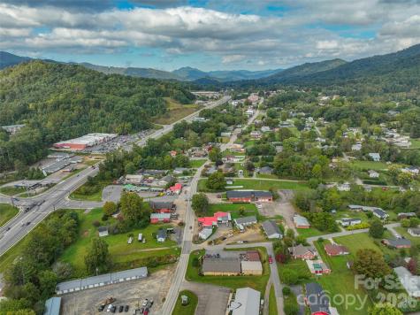 505 E Main Street Burnsville NC 28714