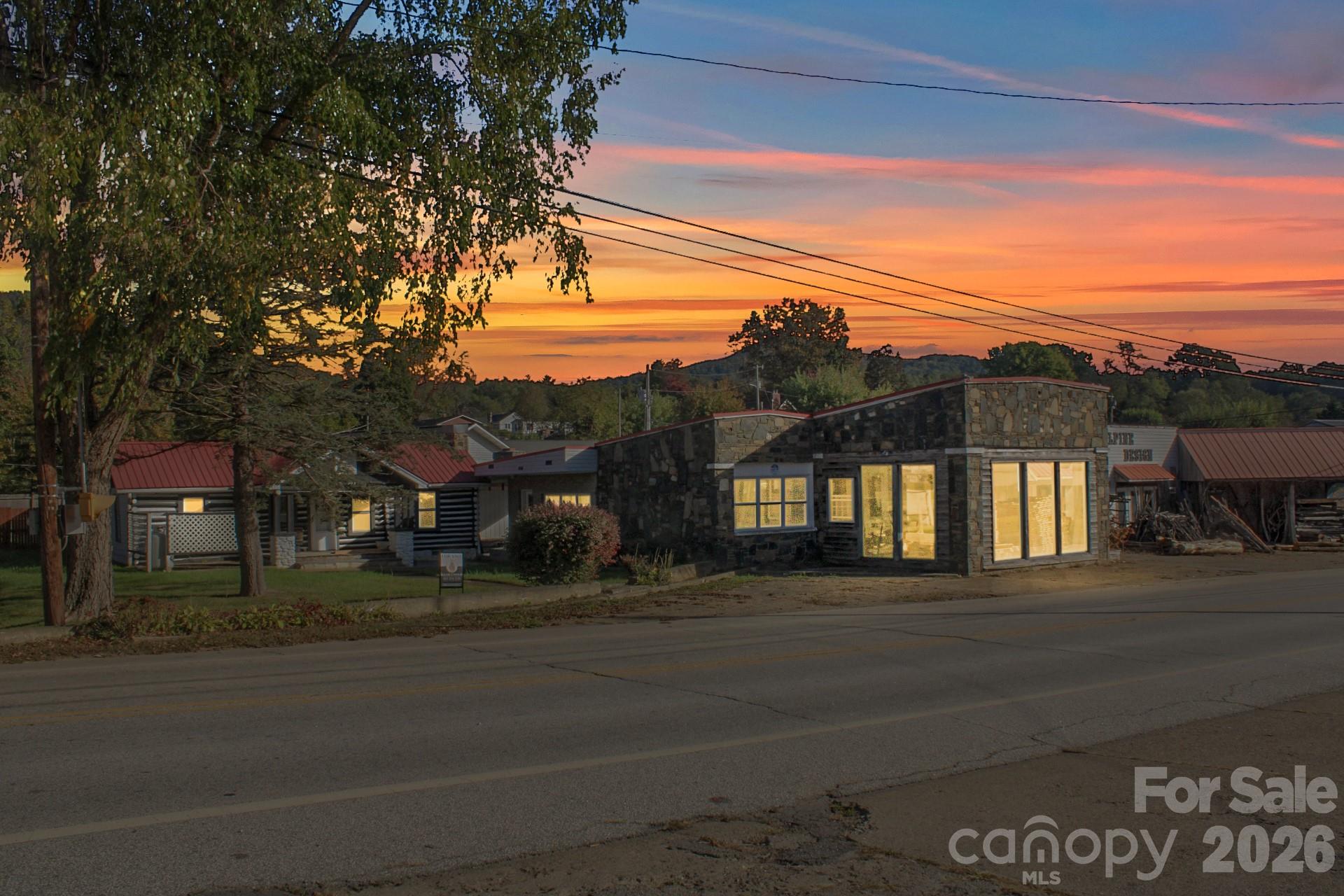 505 E Main Street Burnsville NC 28714