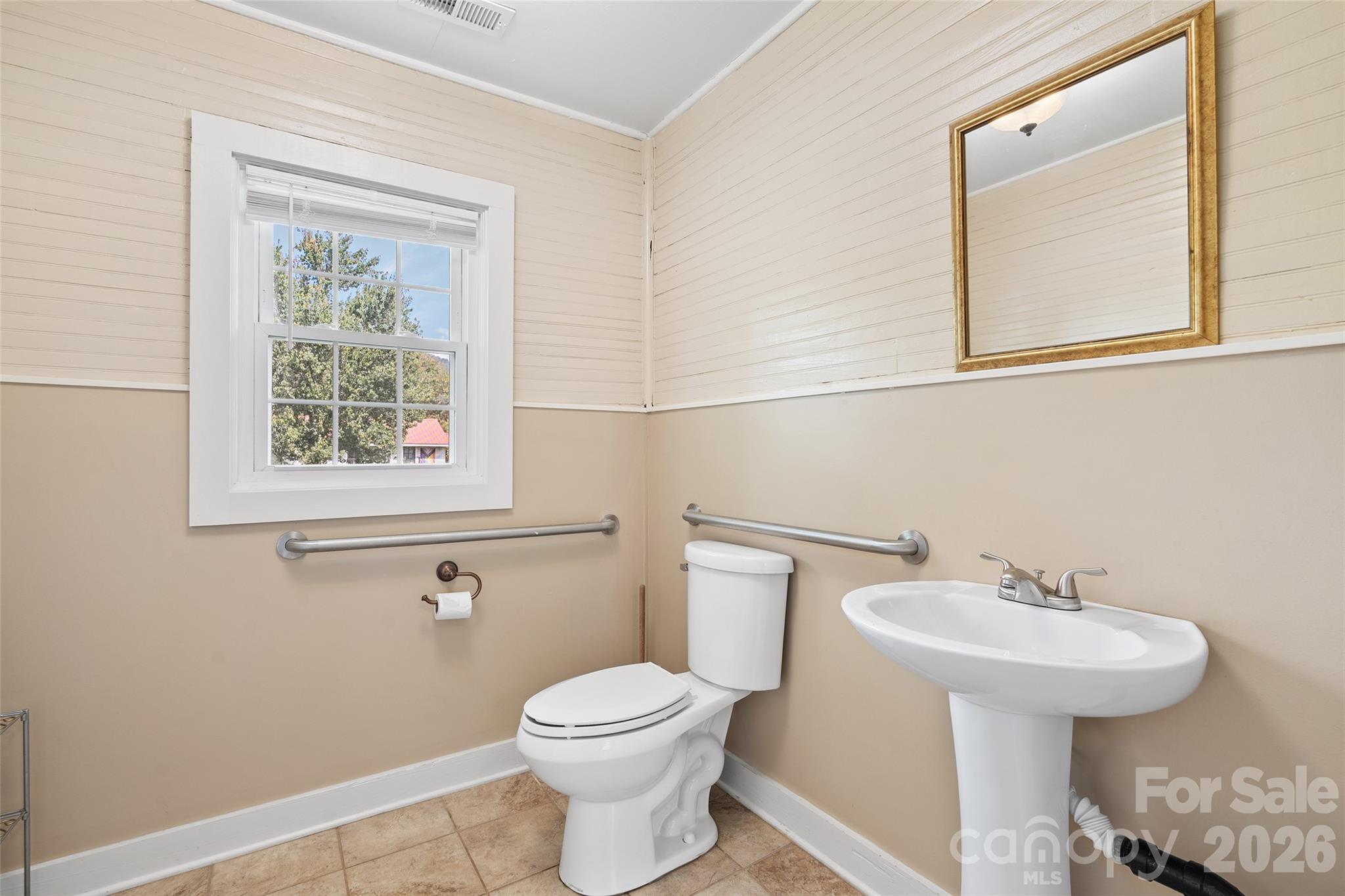 95 Elysinia Avenue Waynesville NC 28786