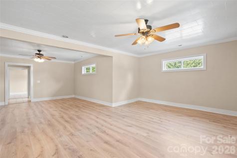 95 Elysinia Avenue Waynesville NC 28786
