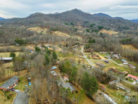 175 & 179 River Lane Canton NC 28716
