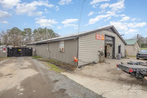 528 Charles Street Matthews NC 28105