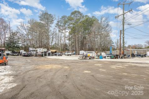 528 Charles Street Matthews NC 28105