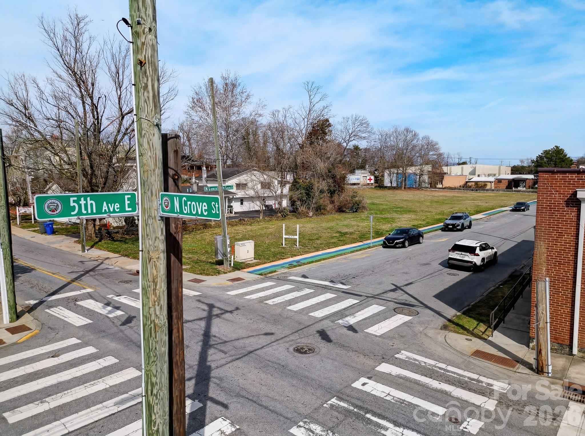 00000 N Grove Street Hendersonville NC 28792