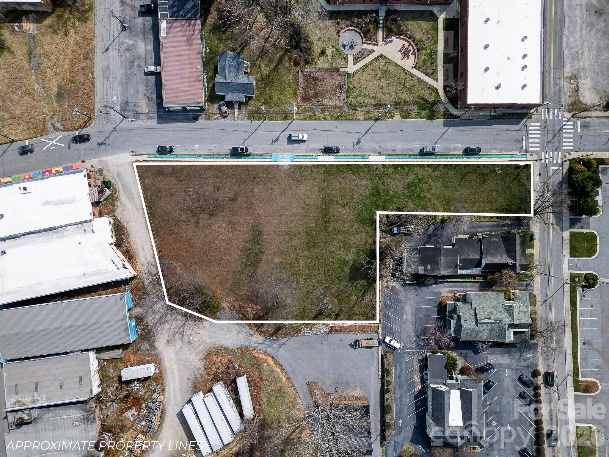 00000 N Grove Street Hendersonville NC 28792
