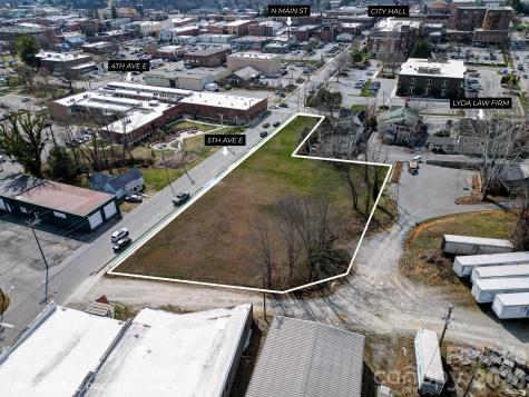 00000 N Grove Street Hendersonville NC 28792