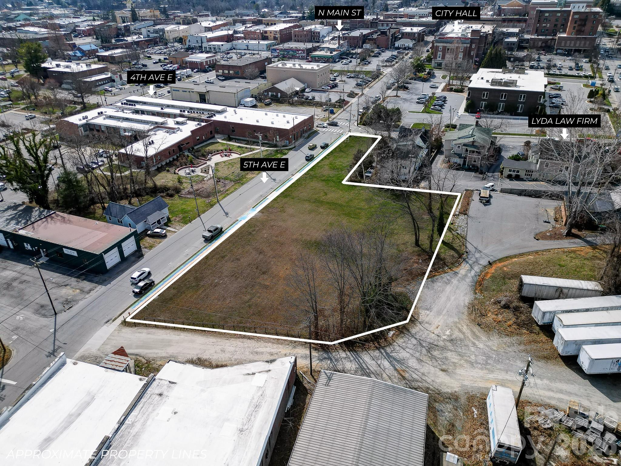 00000 N Grove Street Hendersonville NC 28792
