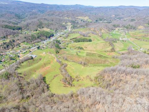 4634 N Highway 421 Highway N Vilas NC 28692