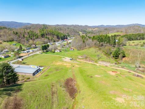 4634 N Highway 421 Highway N Vilas NC 28692