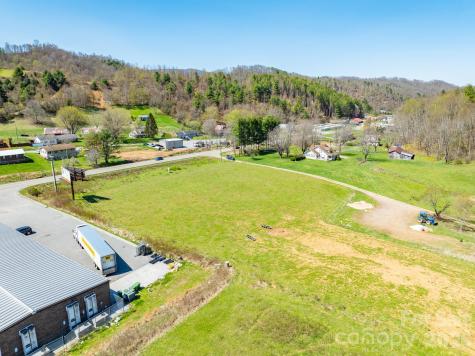4634 N Highway 421 Highway N Vilas NC 28692