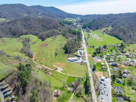 4634 N Highway 421 Highway N Vilas NC 28692