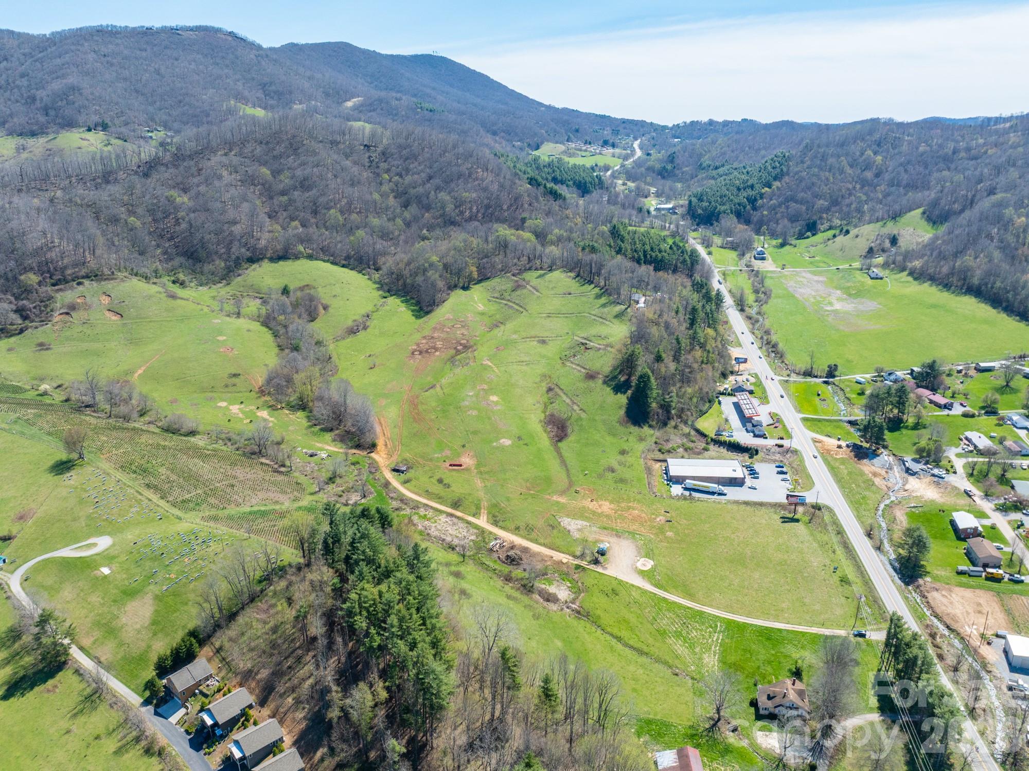 4634 N Highway 421 Highway N Vilas NC 28692