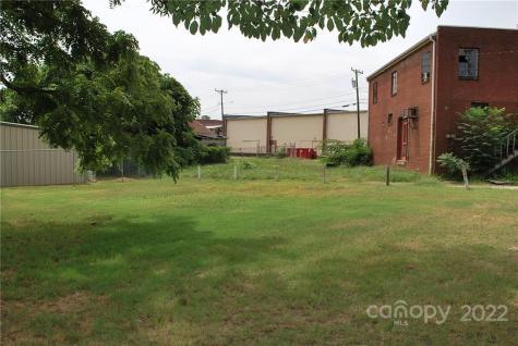 204 N Oakland Avenue Statesville NC 28677