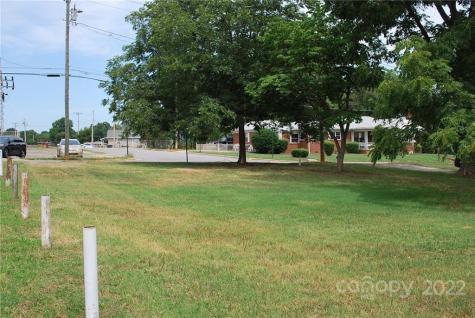204 N Oakland Avenue Statesville NC 28677