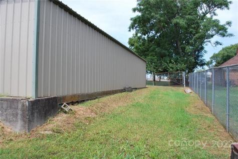 204 N Oakland Avenue Statesville NC 28677