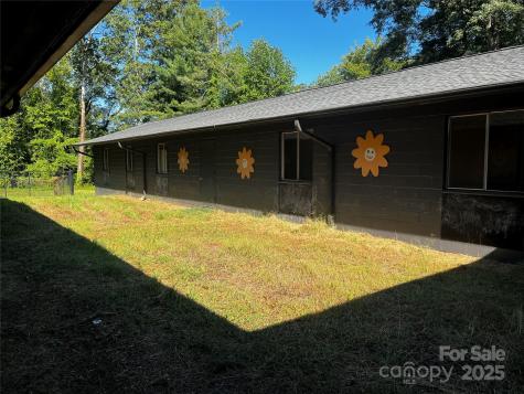 925 NE 5th Street NE Hickory NC 28601