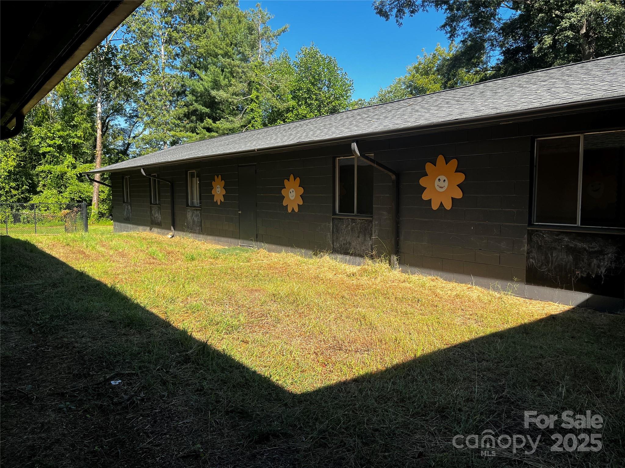 925 NE 5th Street NE Hickory NC 28601