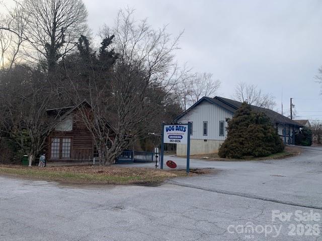 1001 Greenville Highway Hendersonville NC 28792