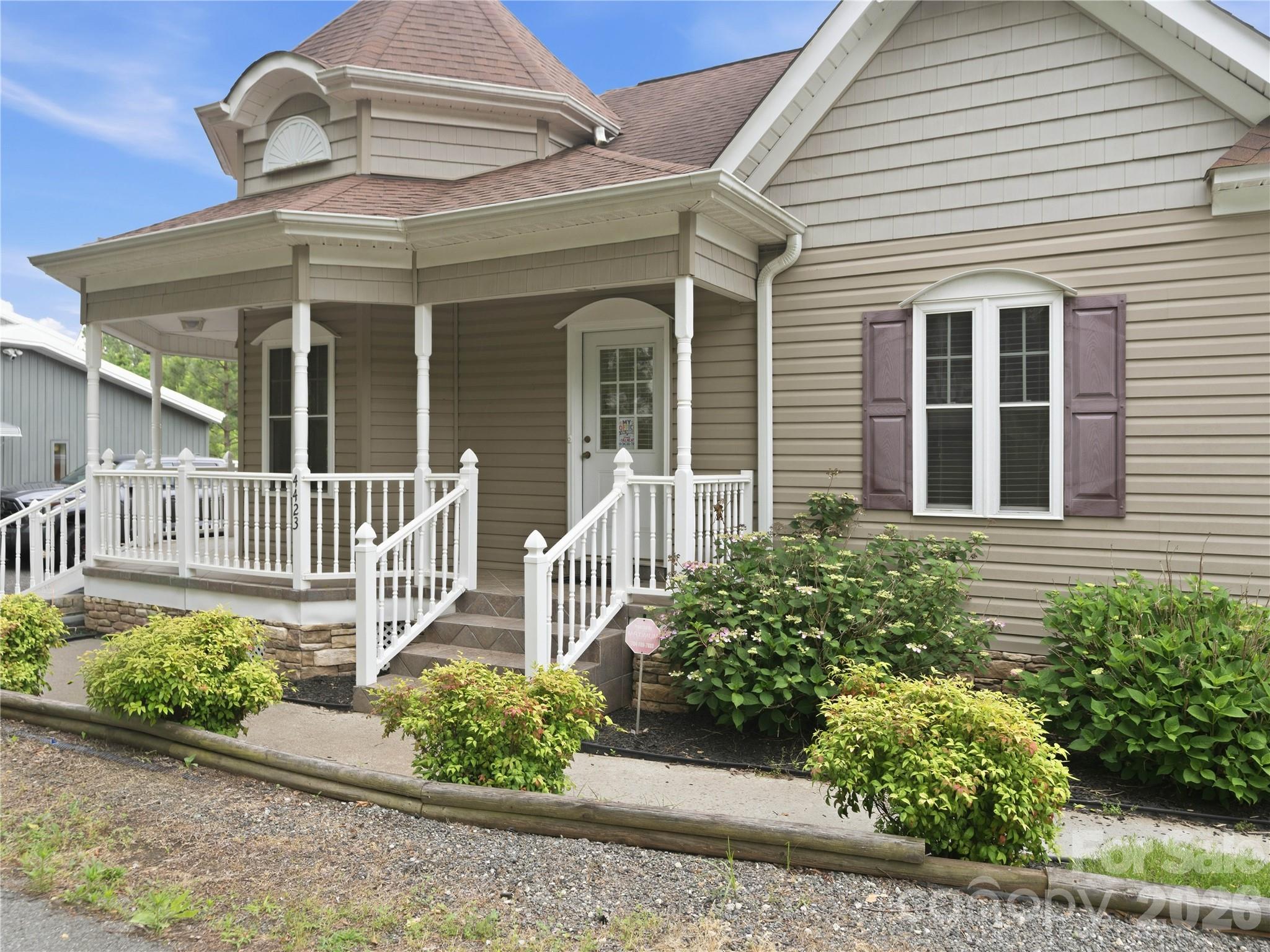 4423 Railroad Avenue Harrisburg NC 28075