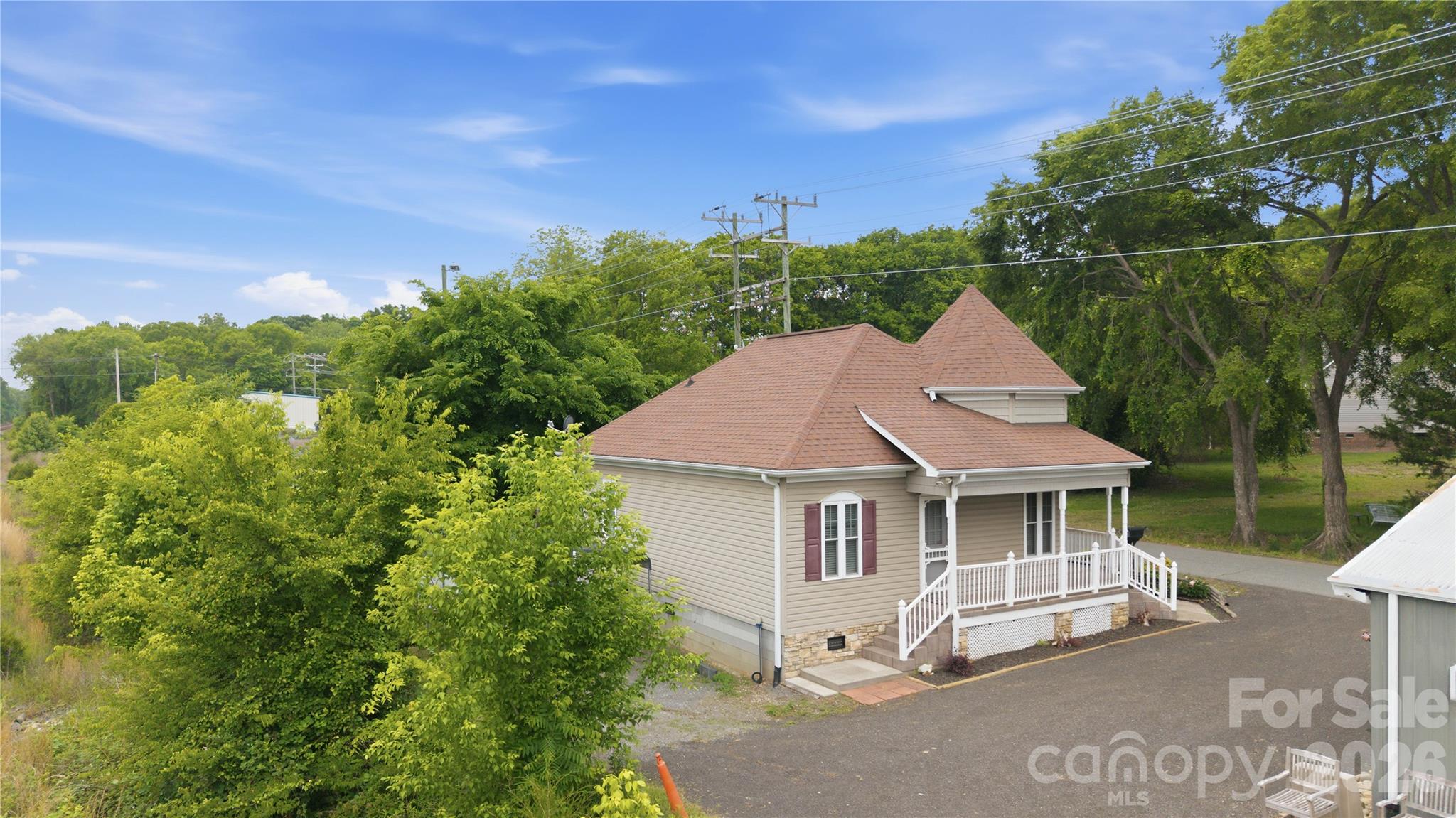 4423 Railroad Avenue Harrisburg NC 28075