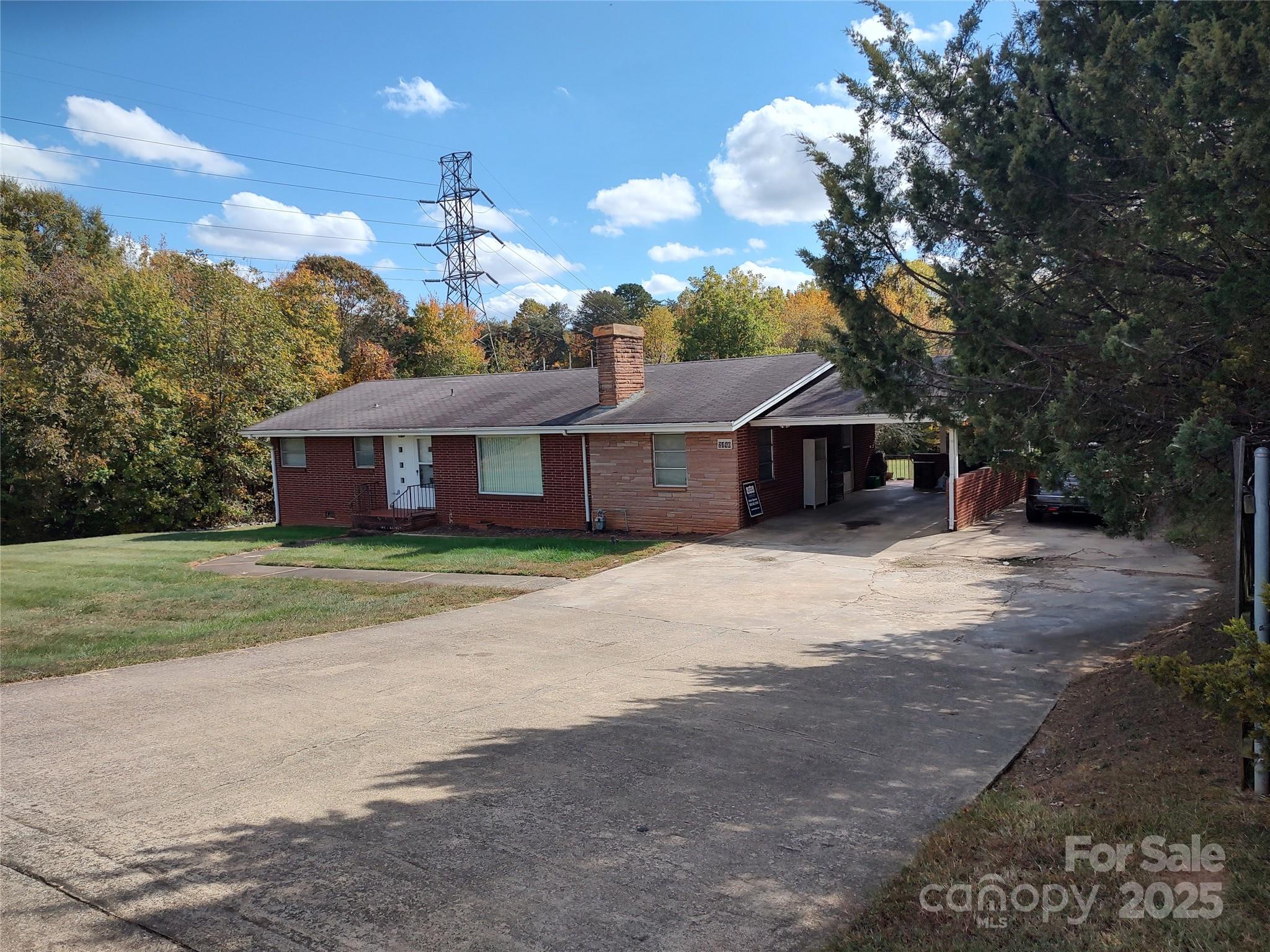 2440 Springs Road NE Hickory NC 28601