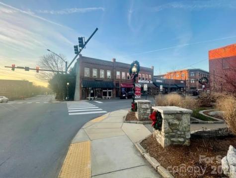 37 S Main Street S Mars Hill NC 28754