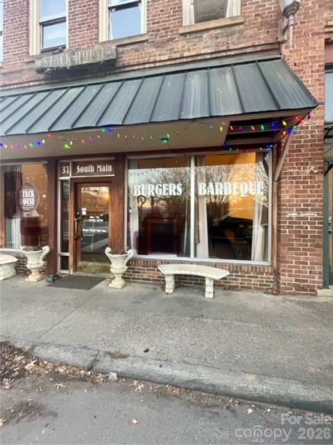 37 S Main Street S Mars Hill NC 28754
