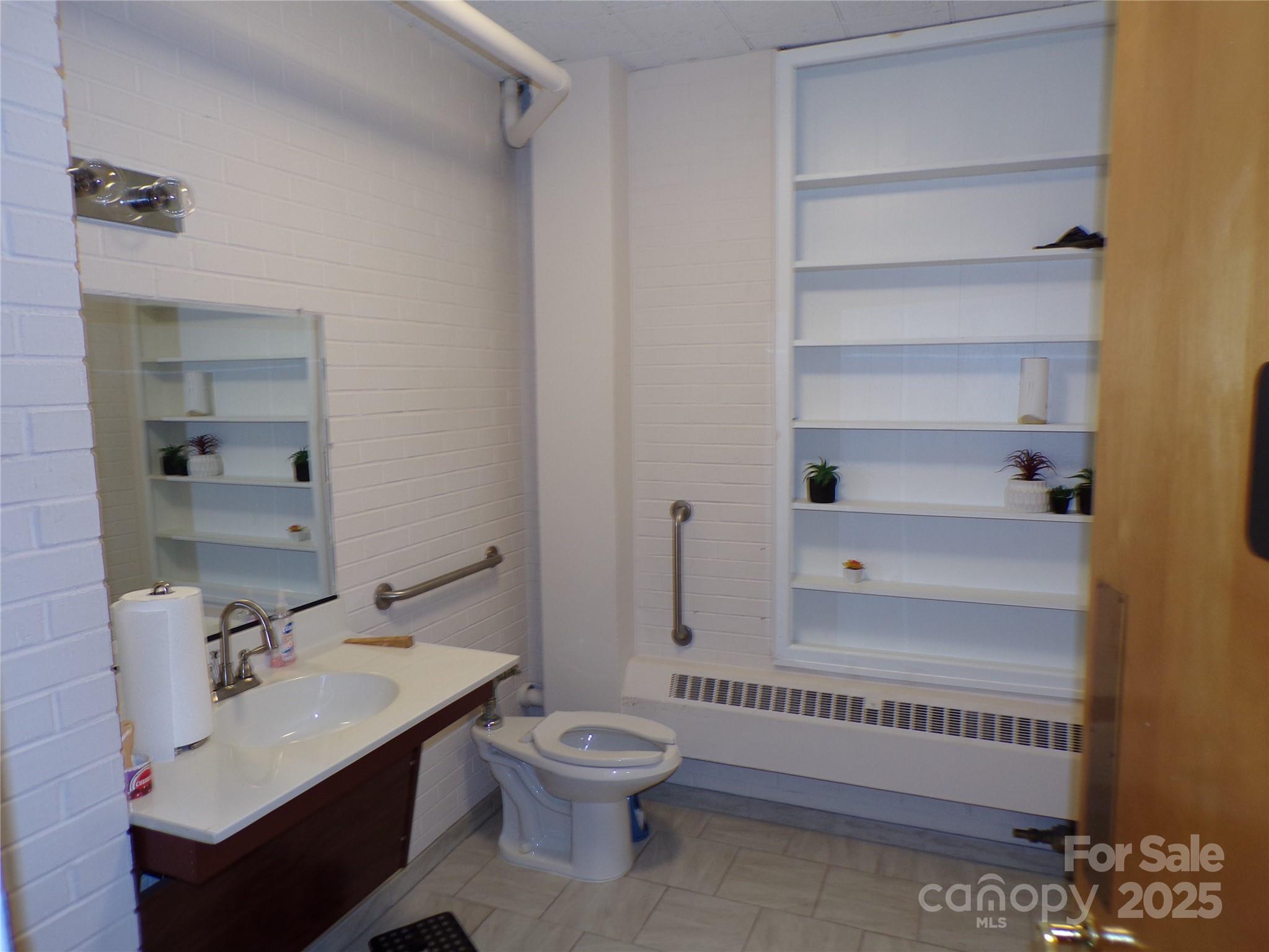 150 Westwood Place Asheville NC 28806