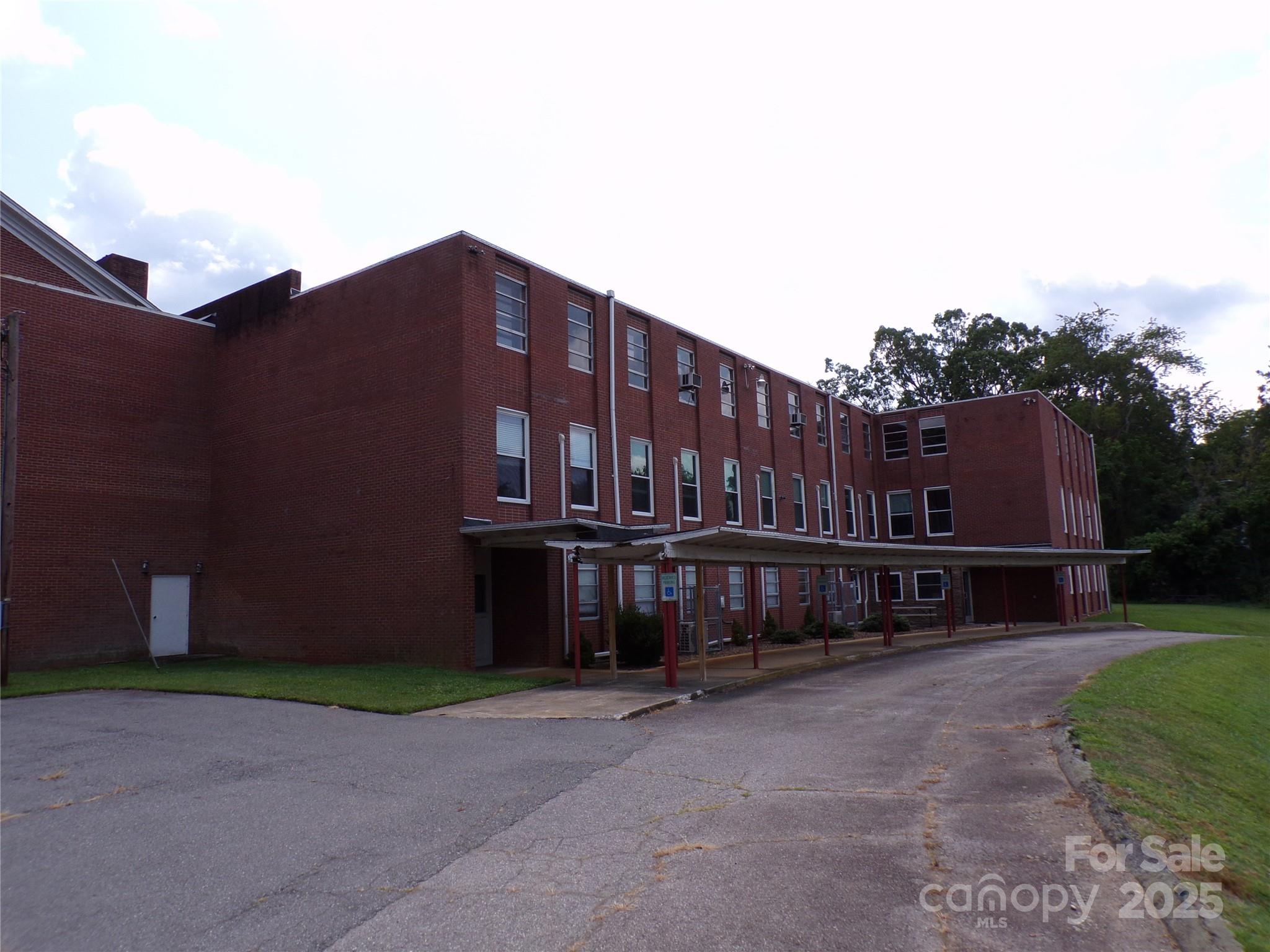 150 Westwood Place Asheville NC 28806