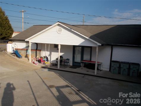 1317 &1319 Main Street NW Lenoir NC 28645
