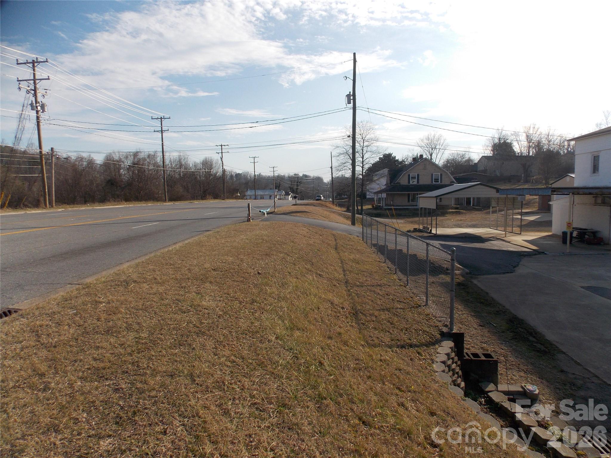 1317 &1319 Main Street NW Lenoir NC 28645