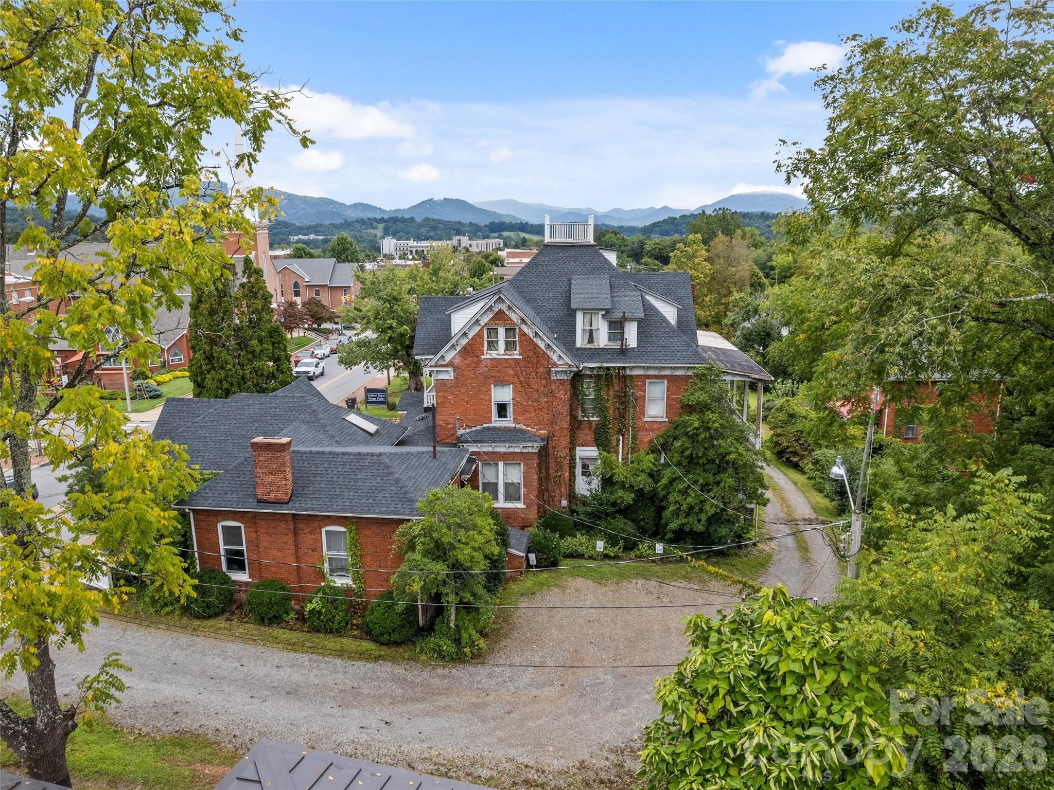123 S Main Street Waynesville NC 28786