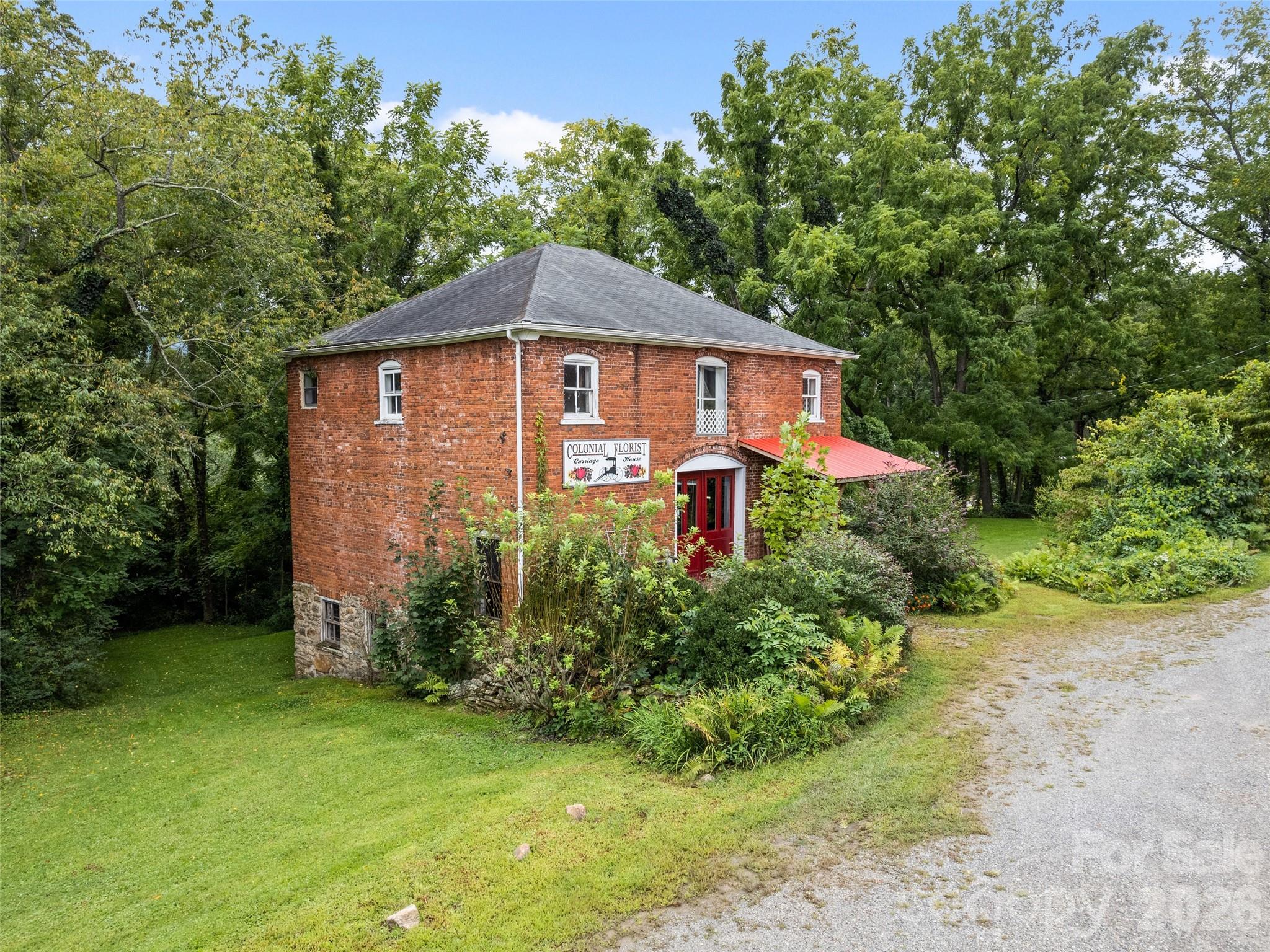 123 S Main Street Waynesville NC 28786