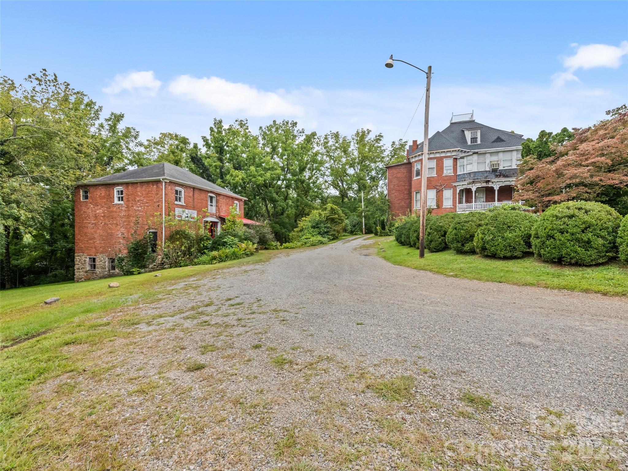 123 S Main Street Waynesville NC 28786