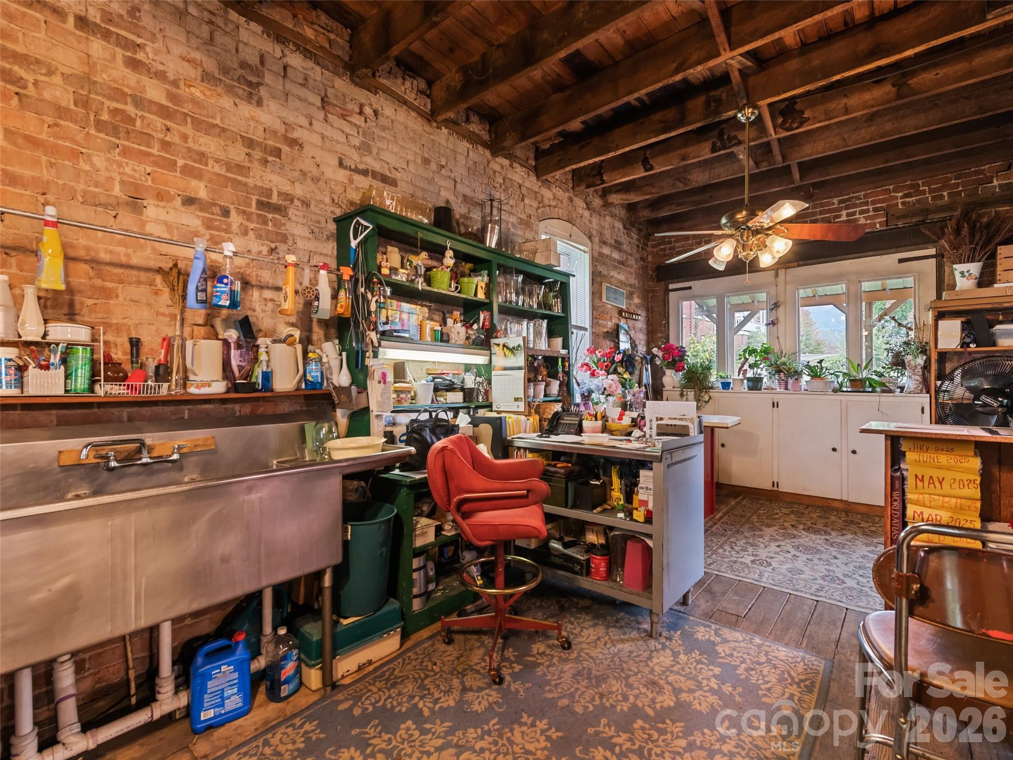 123 S Main Street Waynesville NC 28786