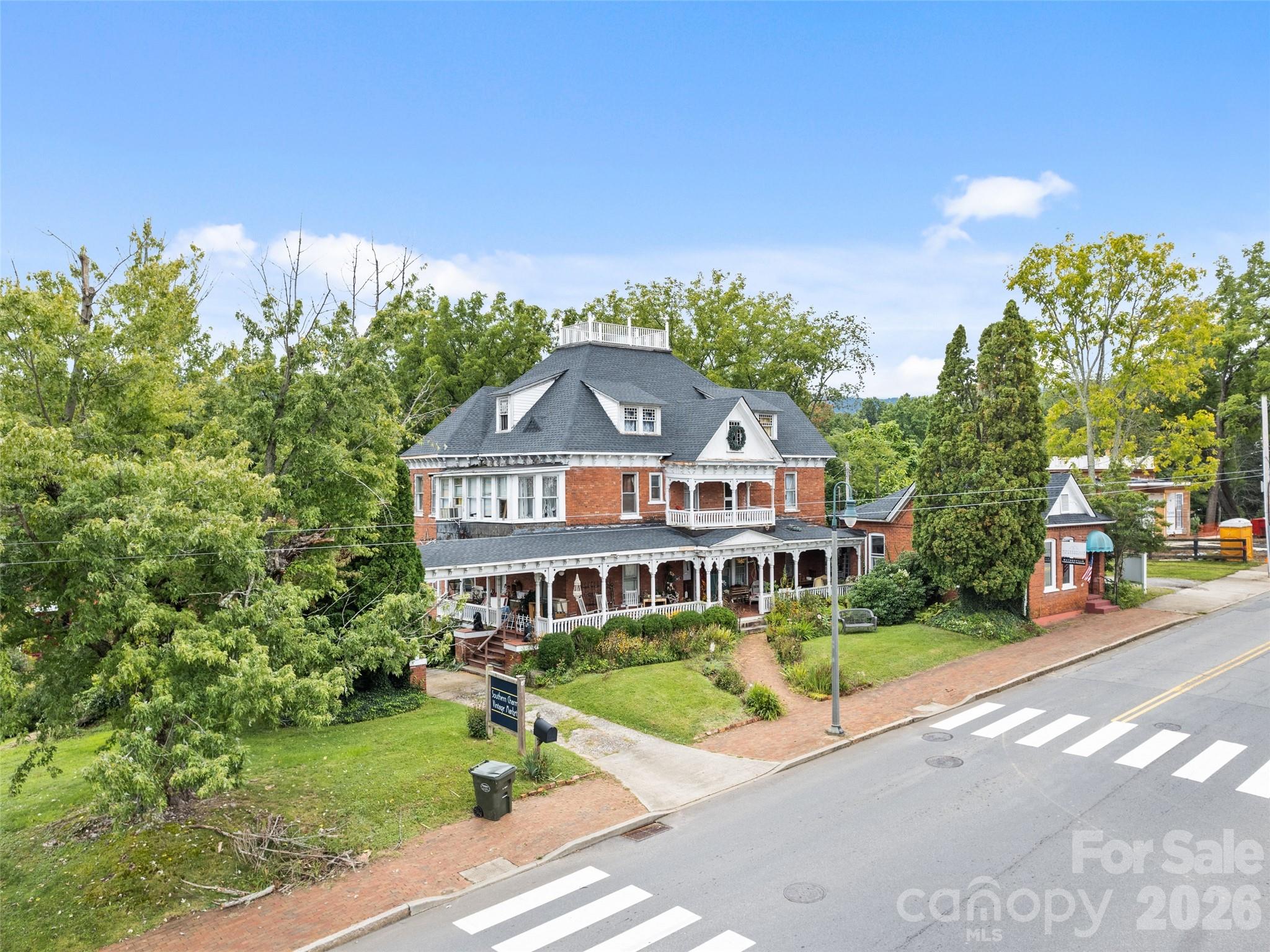 123 S Main Street Waynesville NC 28786
