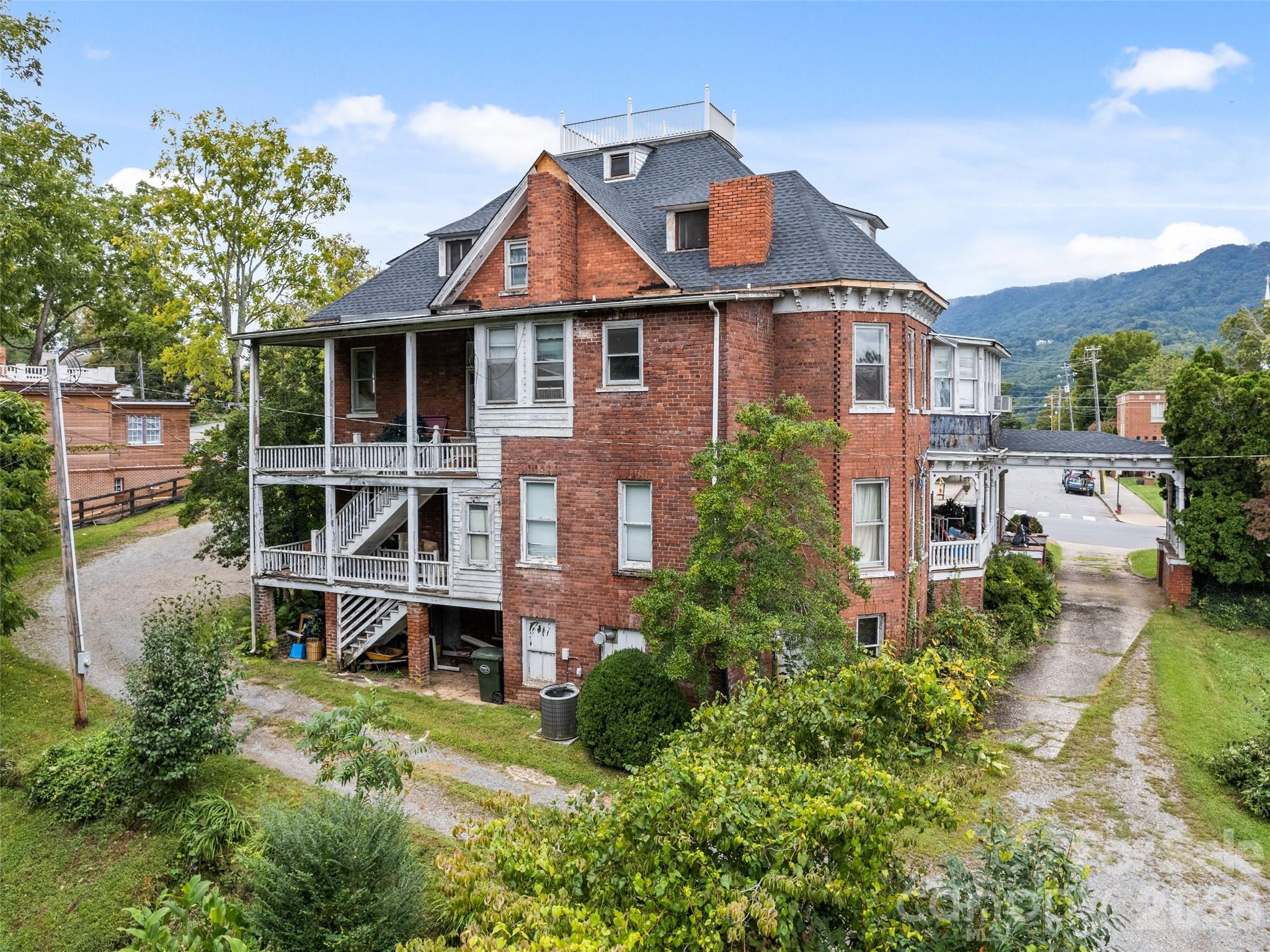 123 S Main Street Waynesville NC 28786