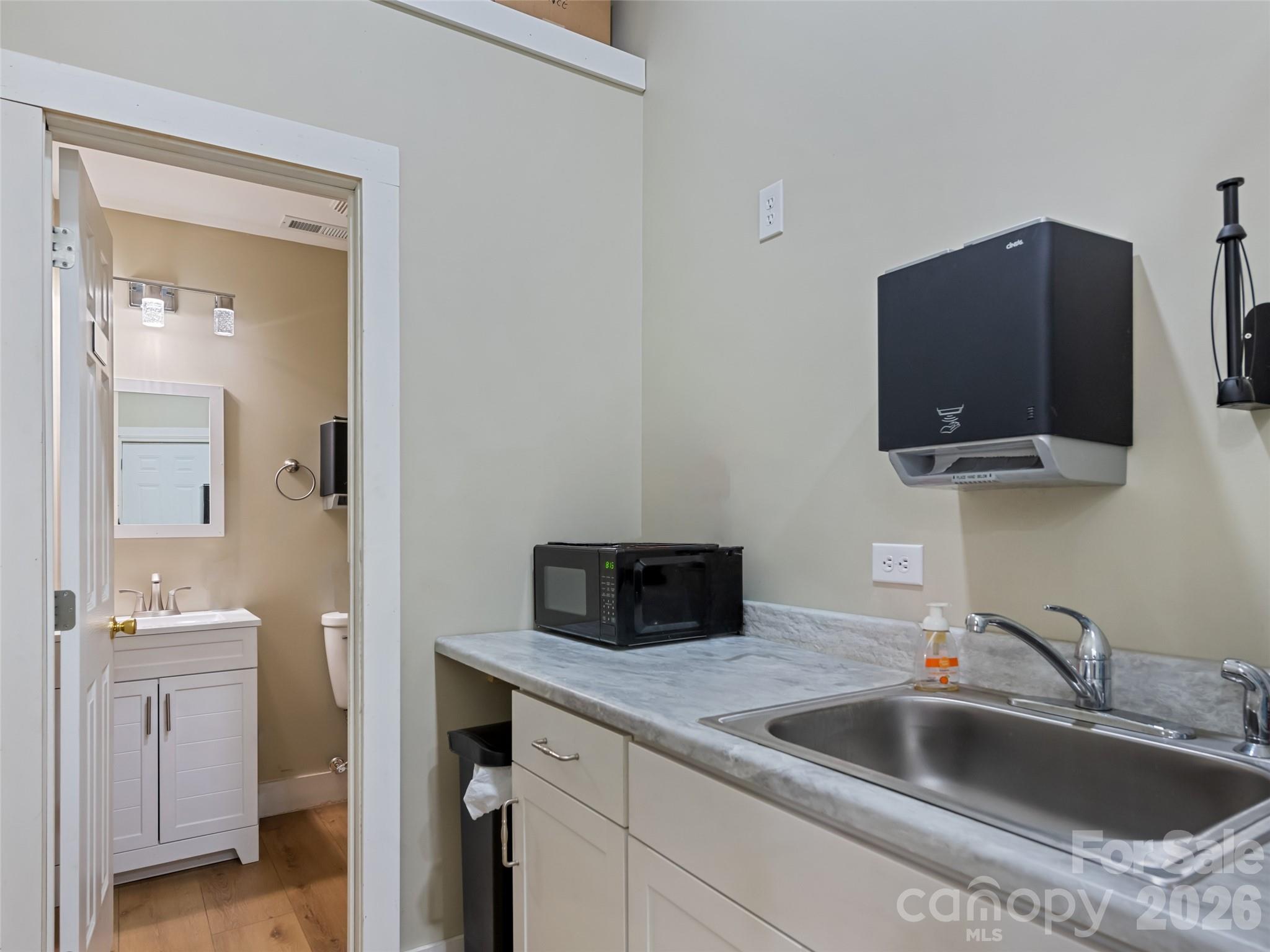 2466 Dellwood Road Waynesville NC 28786