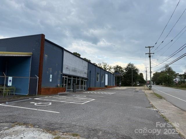 618 E Meeting Street Morganton NC 28655