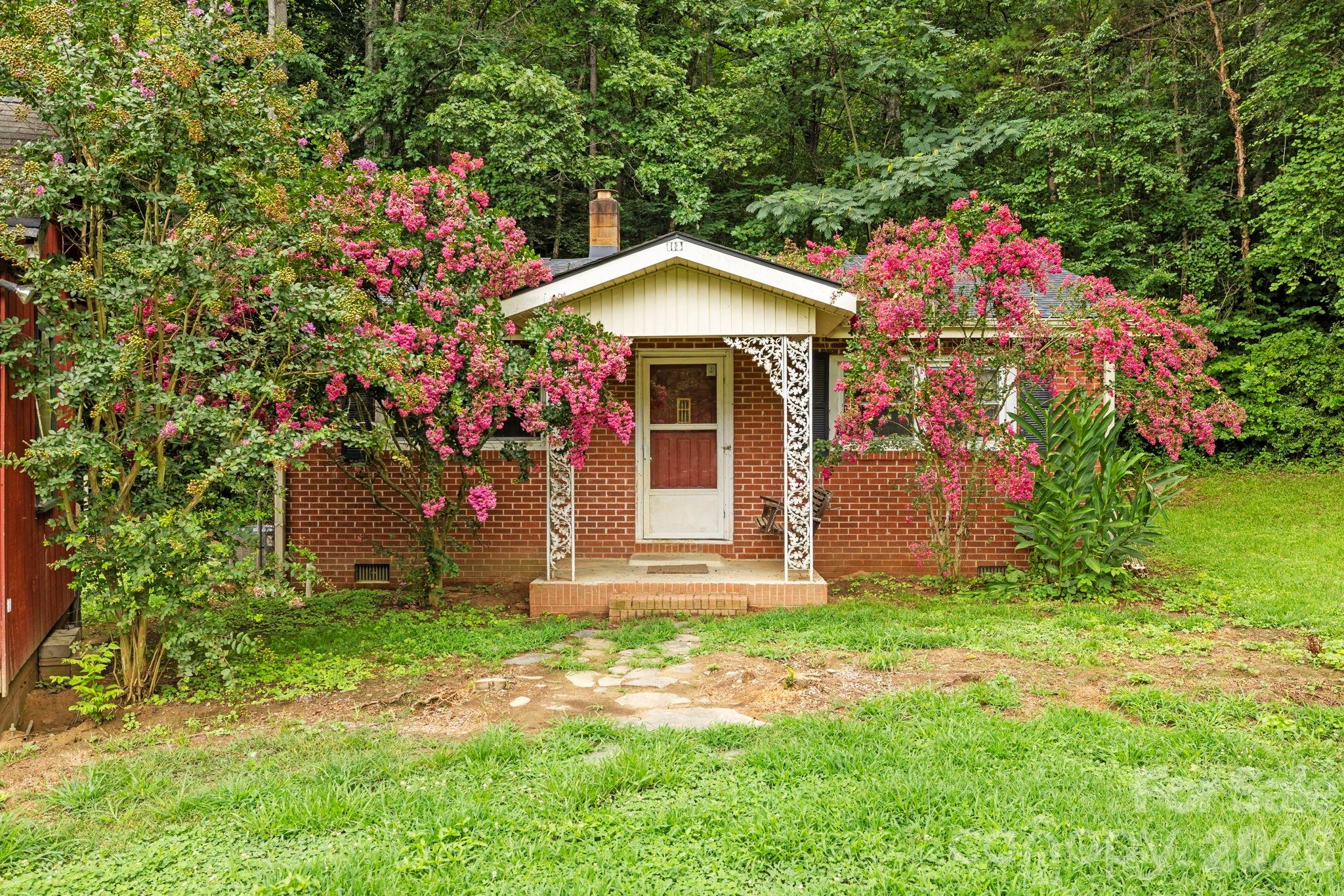 6080 Us 64/74a Highway Lake Lure NC 28746