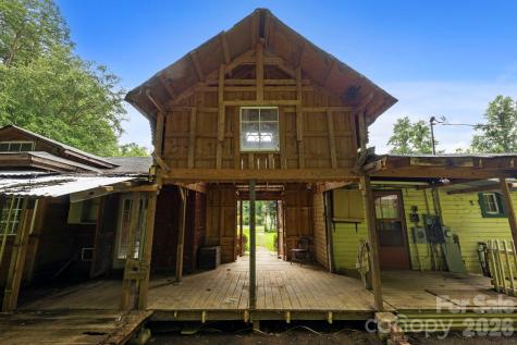6080 Us 64/74a Highway Lake Lure NC 28746