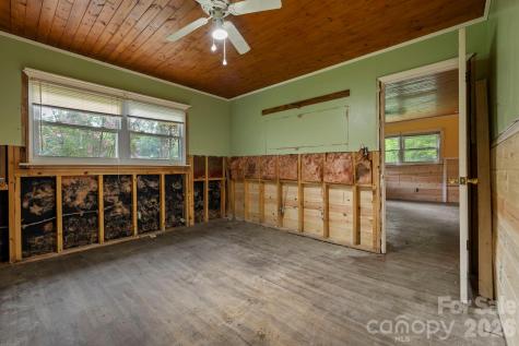 6080 Us 64/74a Highway Lake Lure NC 28746