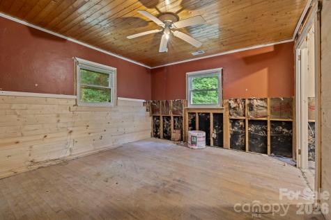 6080 Us 64/74a Highway Lake Lure NC 28746