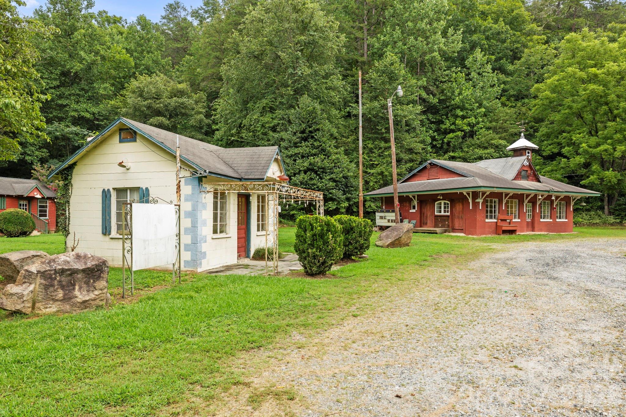 6080 Us 64/74a Highway Lake Lure NC 28746