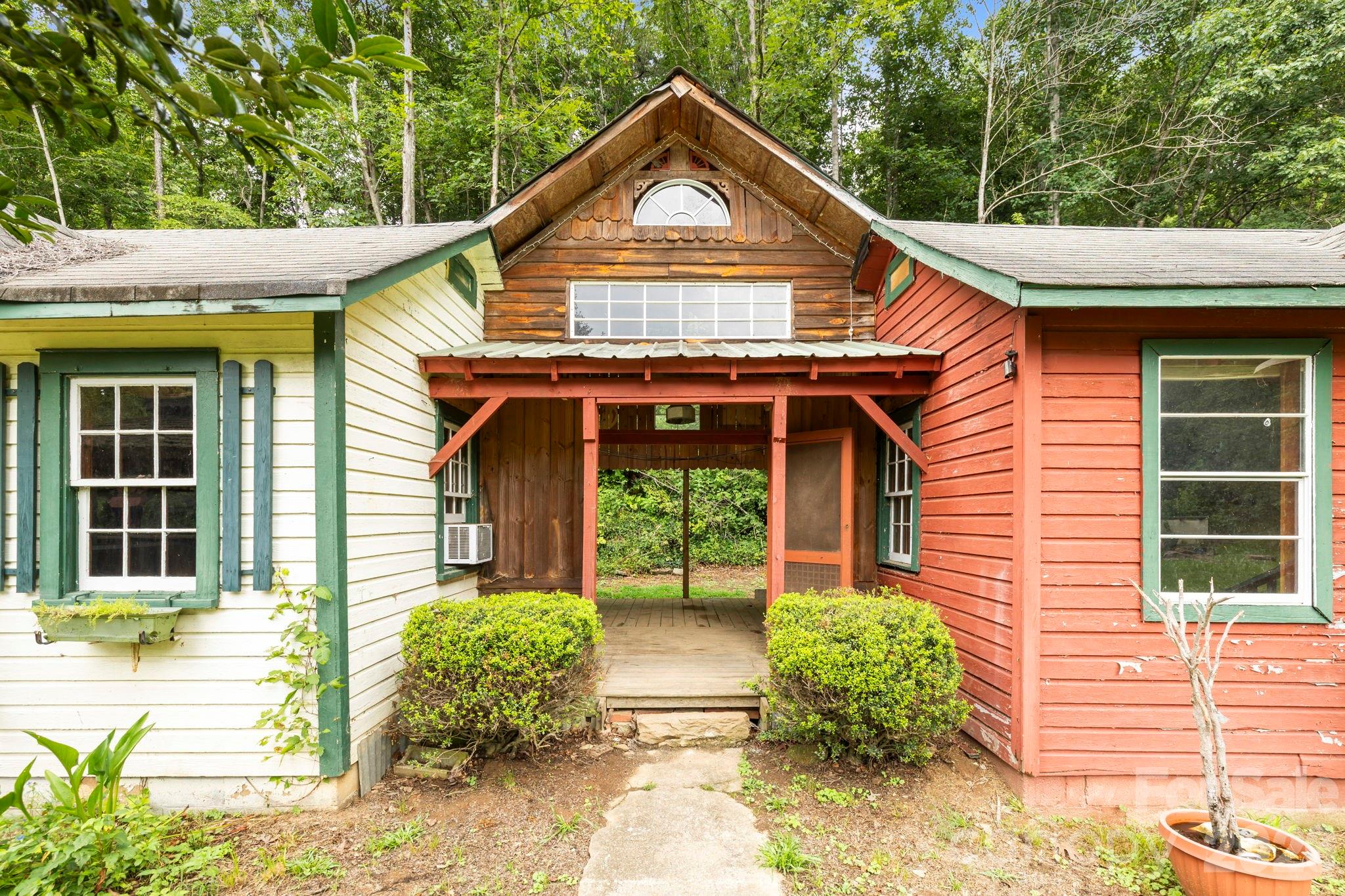 6080 Us 64/74a Highway Lake Lure NC 28746