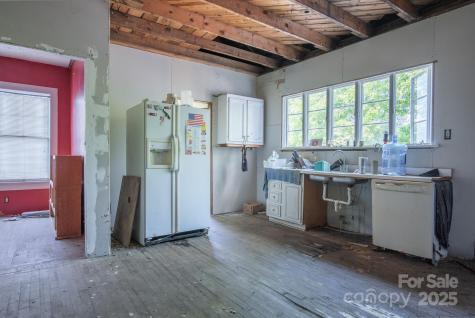 605 N Piedmont Avenue Kings Mountain NC 28086