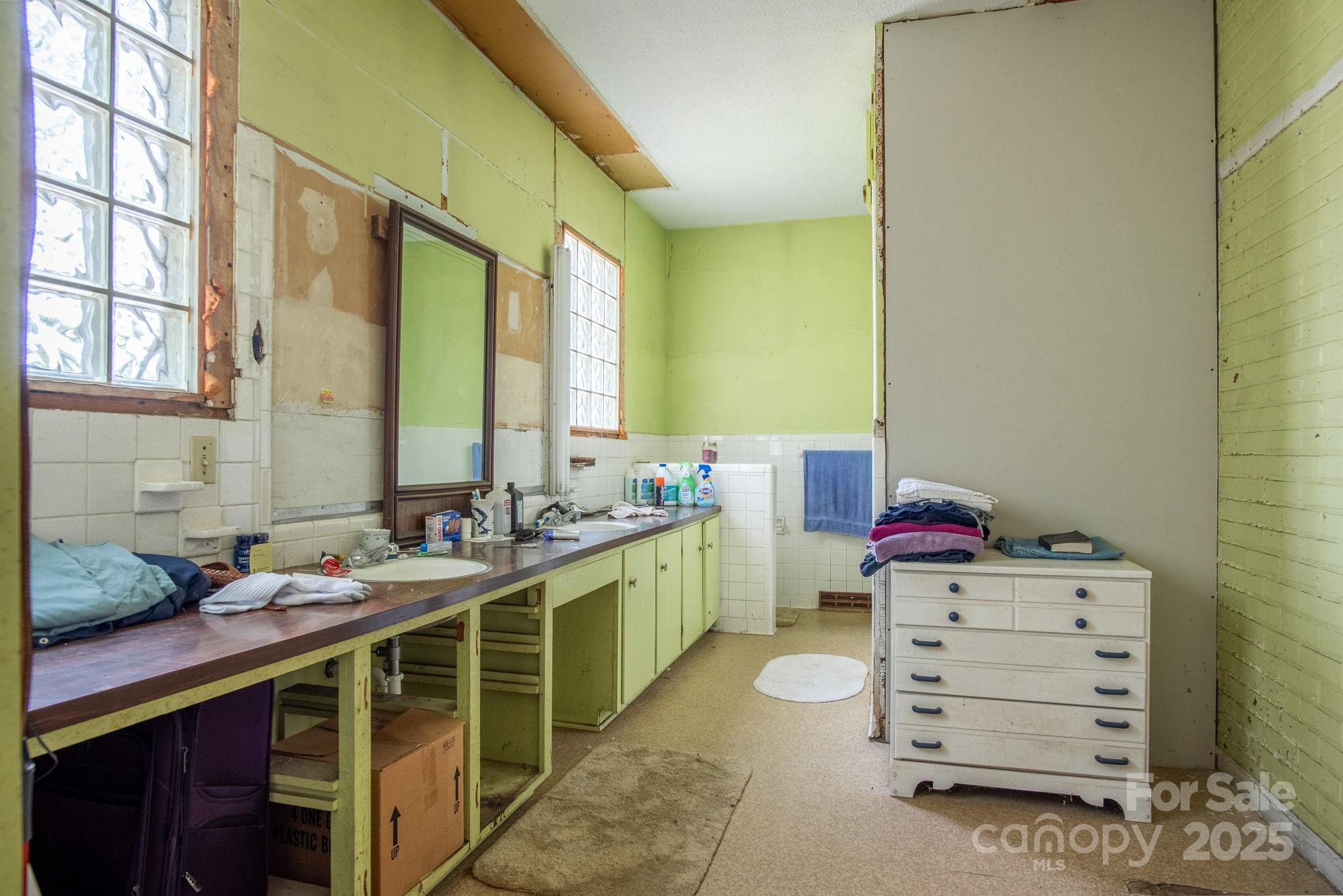 605 N Piedmont Avenue Kings Mountain NC 28086