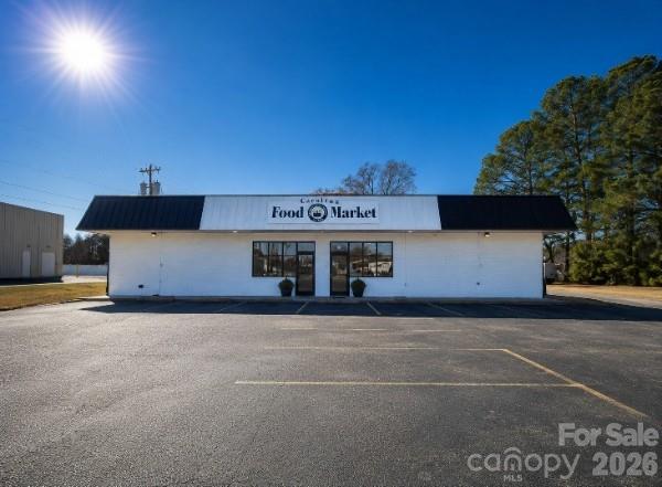 102 N Main Street Stantonsburg NC 27883