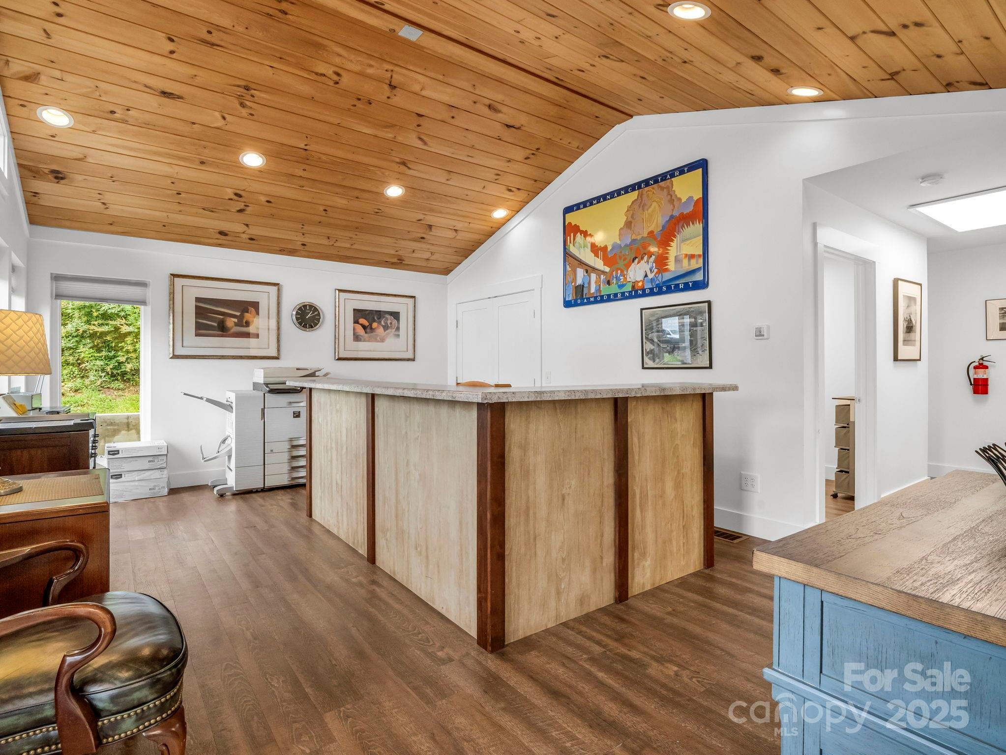 147 E Court Street Rutherfordton NC 28139