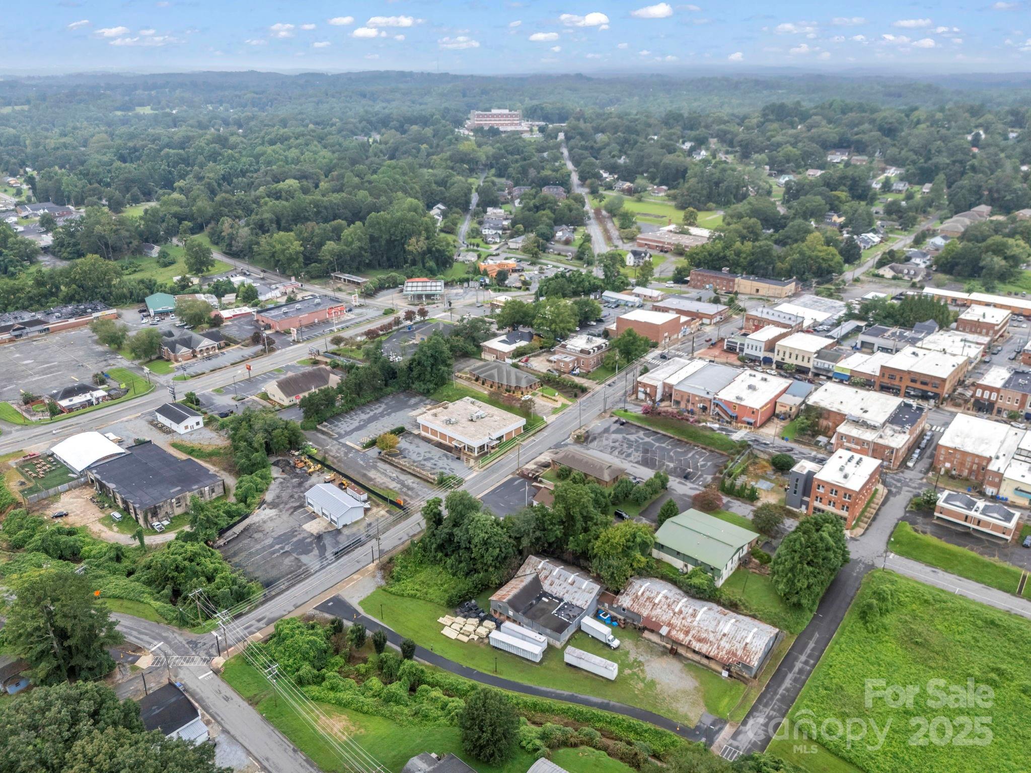 147 E Court Street Rutherfordton NC 28139